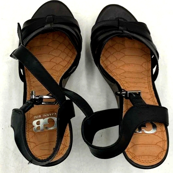 Brand New!!!GIANI BINI Women's SIZE 9.5 Black Wedge Sandals - Picture 4 of 9